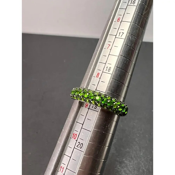 Green Chrome Diopside Rhodium Over Sterling Silver Ring 1.18ctw size 9 - Picture 4 of 11